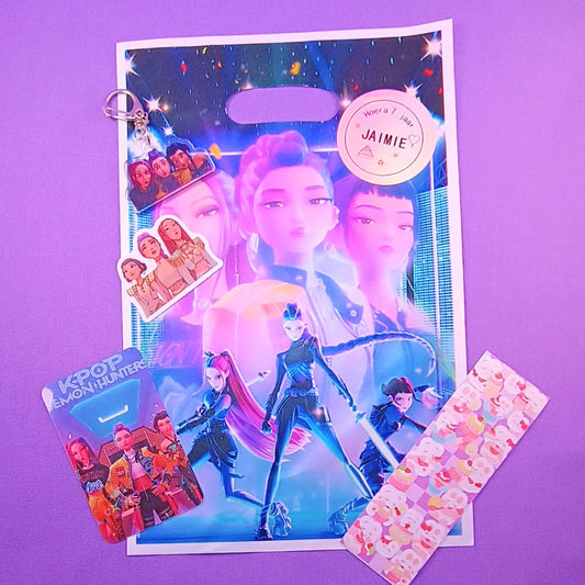 K-Pop Demon Hunters uitdeelcadeautjes en traktaties. Speciaal voor Huntr/x en Saya Boys fans! 