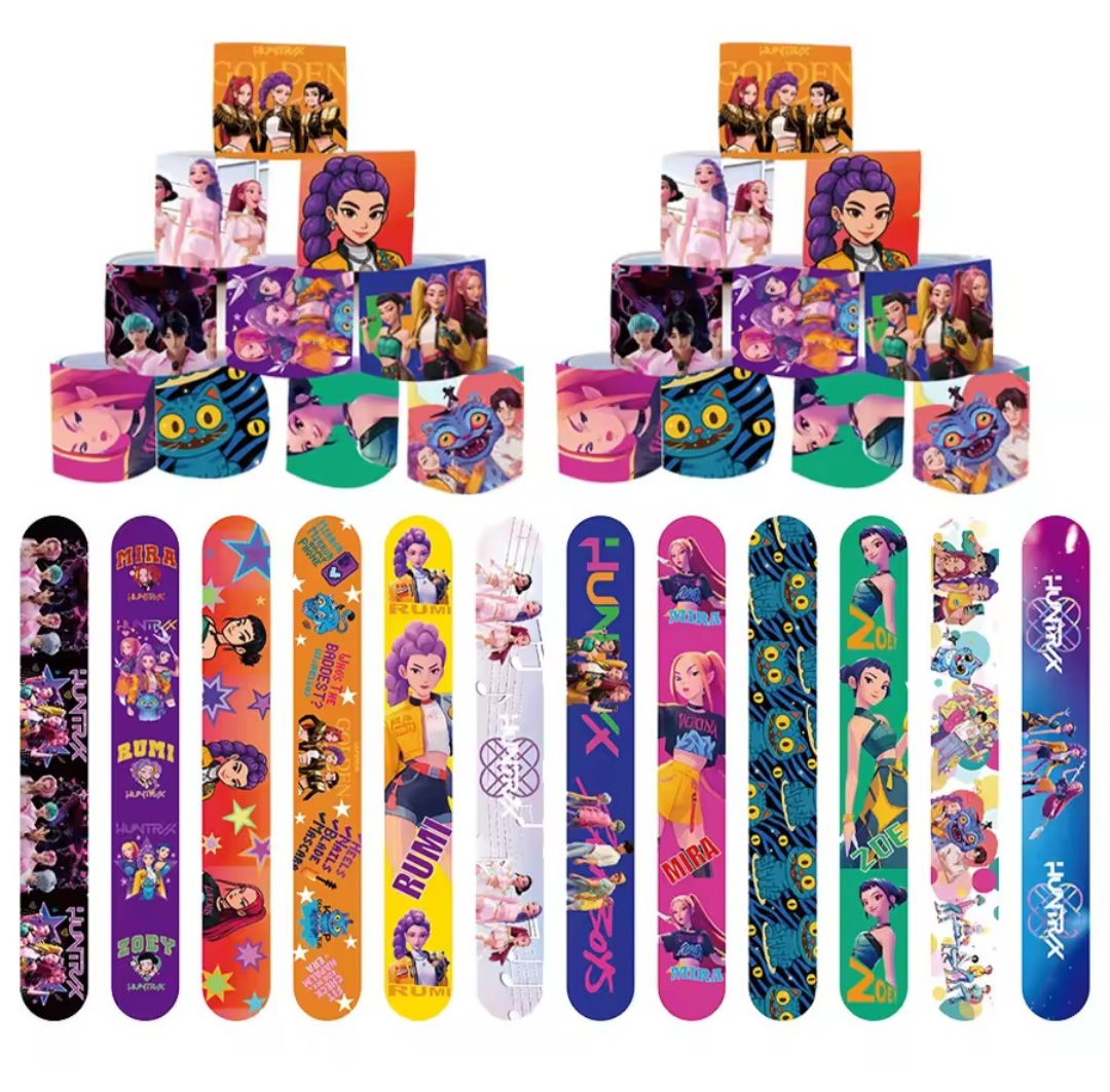 K-Pop Demon Hunters uitdeelcadeautjes en traktaties. Speciaal voor Huntr/x en Saya Boys fans! 