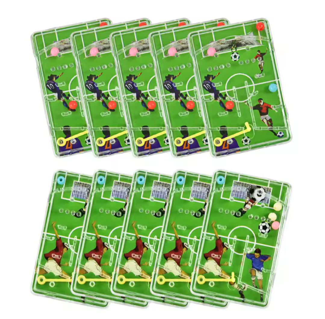 Leuke en originele uitdeelcadeautjes en traktatie cadeautjes. Voetbal spel