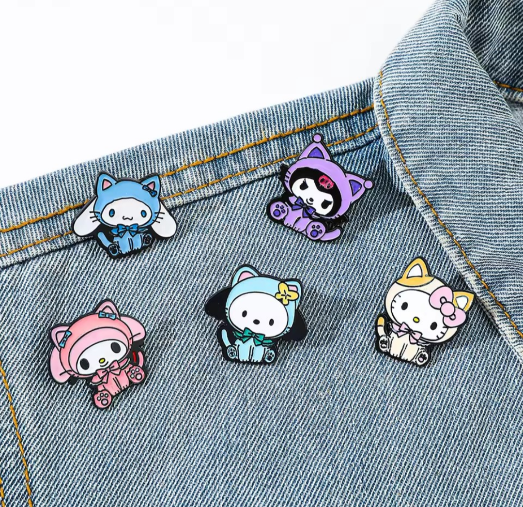 Leuke en originele uitdeelcadeautjes en traktatie cadeautjes. Sanrio pins
