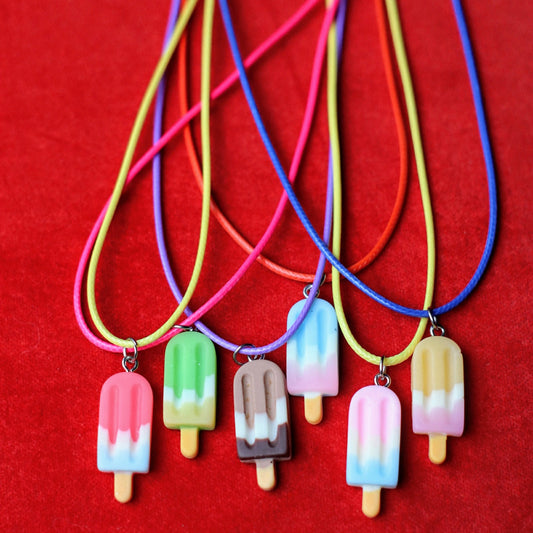 Ketting met ijsje. 5 stuks